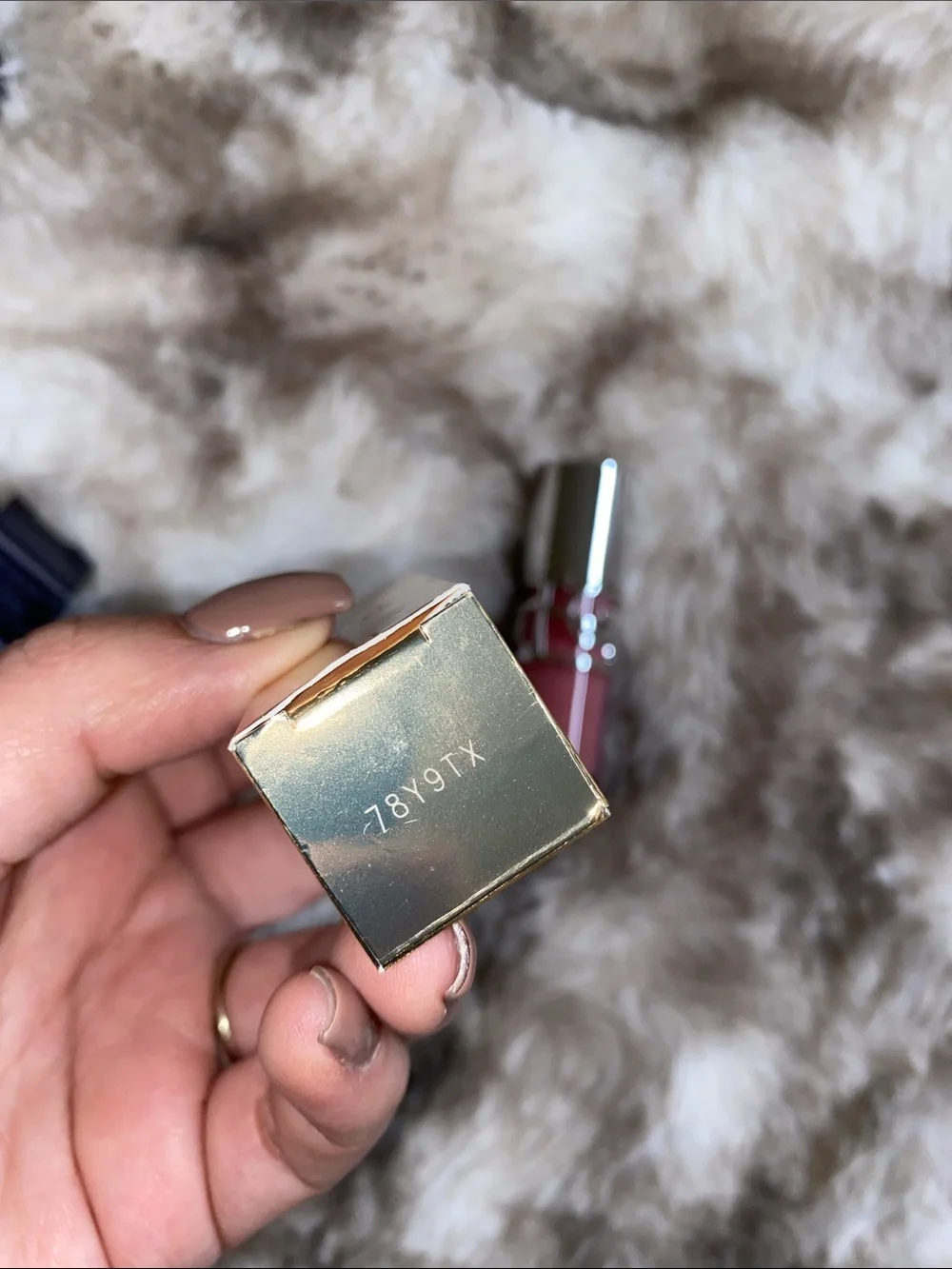 Yves Saint Laurent LoveShine Plumping Lip Oil Gloss - moonstone